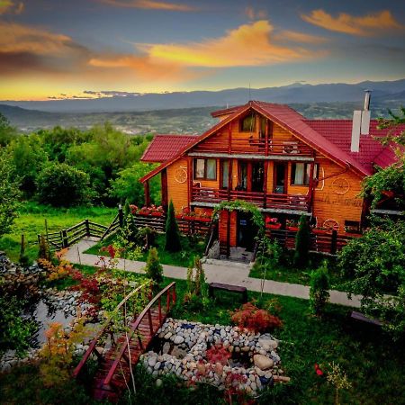 Pensiunea La Maria Lu' Sandoiu Hotel Poenari Buitenkant foto