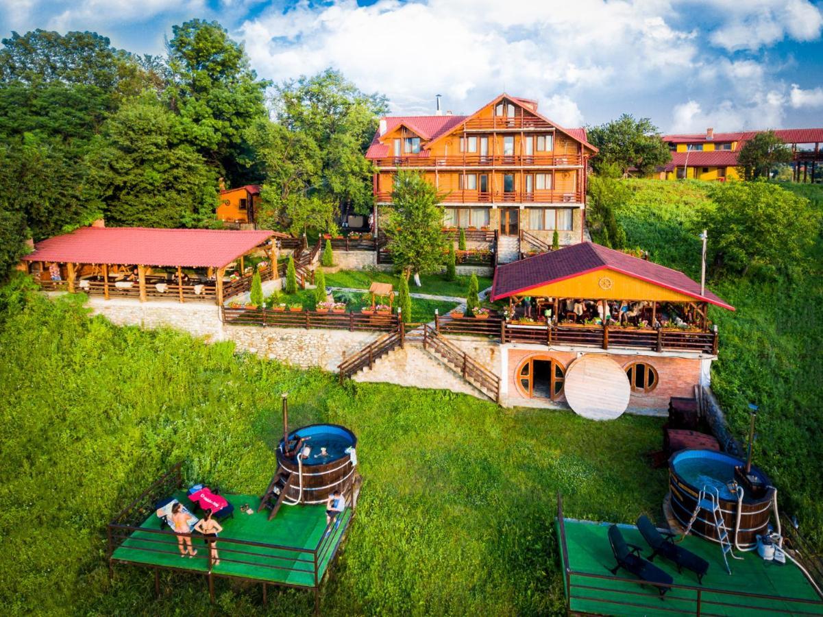 Pensiunea La Maria Lu' Sandoiu Hotel Poenari Buitenkant foto