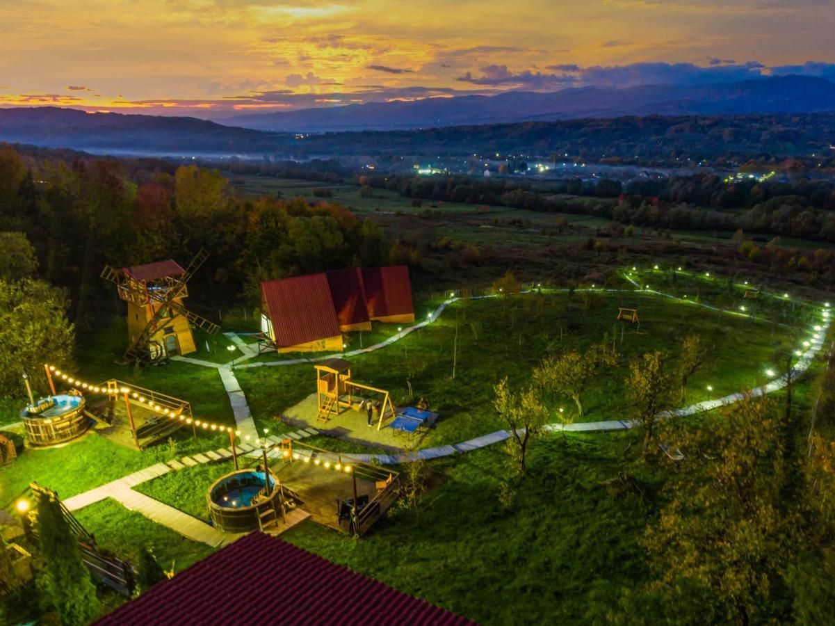 Pensiunea La Maria Lu' Sandoiu Hotel Poenari Buitenkant foto