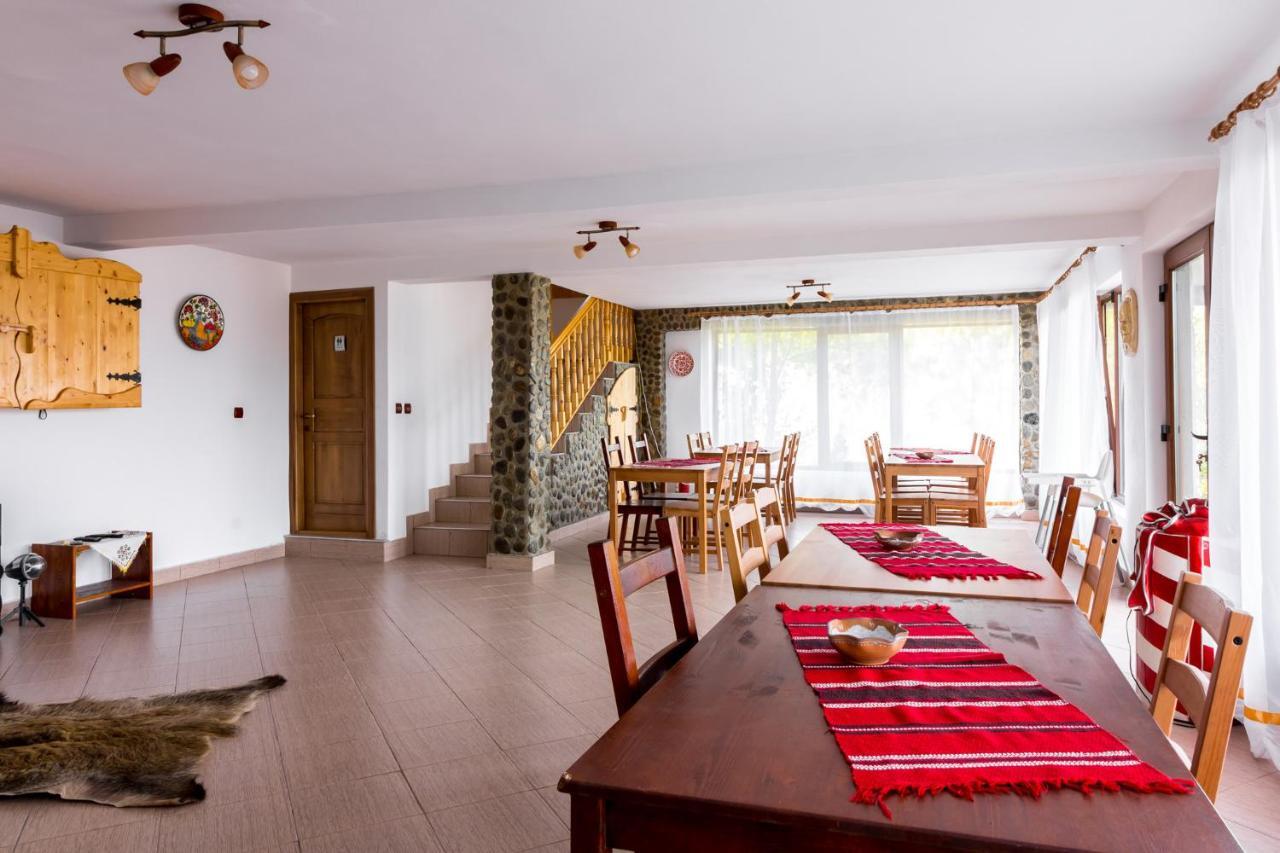 Pensiunea La Maria Lu' Sandoiu Hotel Poenari Buitenkant foto