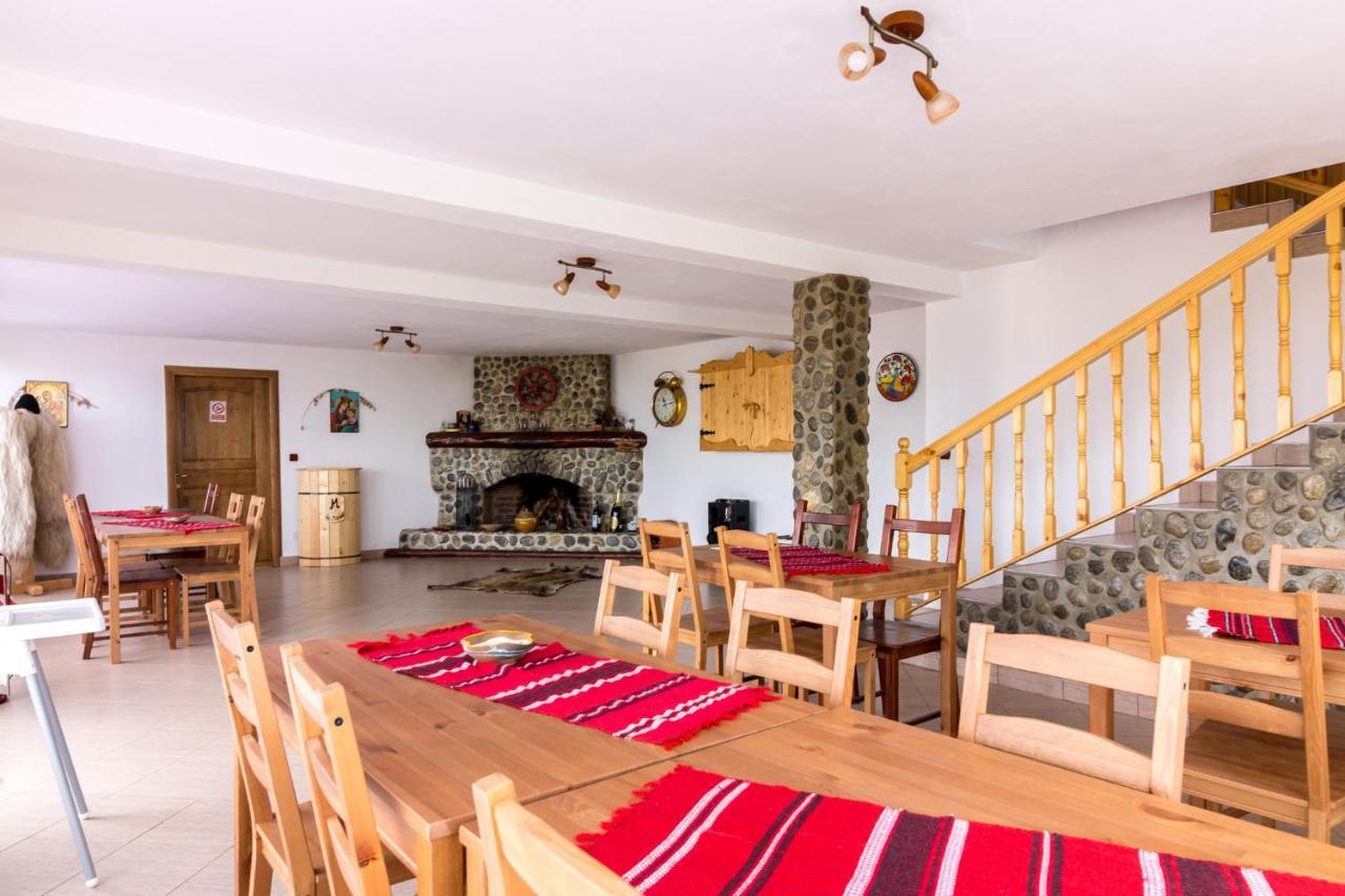 Pensiunea La Maria Lu' Sandoiu Hotel Poenari Buitenkant foto