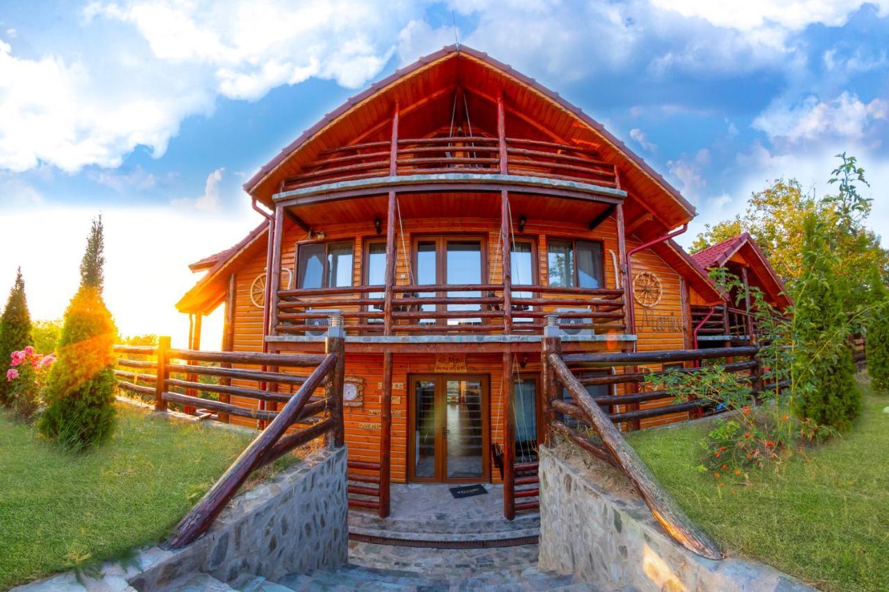 Pensiunea La Maria Lu' Sandoiu Hotel Poenari Buitenkant foto