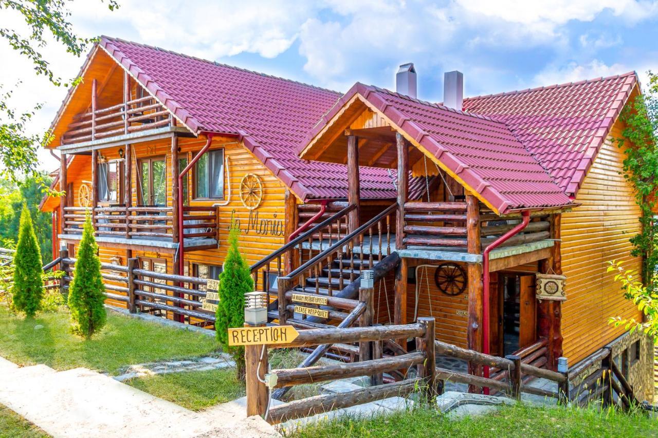 Pensiunea La Maria Lu' Sandoiu Hotel Poenari Buitenkant foto